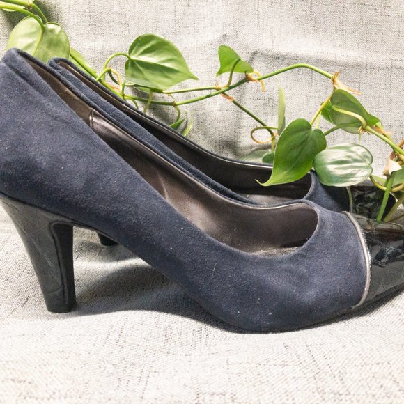 Exotic Rialto Soft Heels with Snake Skin Toes and Heel - Picture 2 of 4